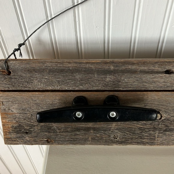 Rustic Farmhouse Natural Wood Board With Cast Iron Hooks Ready To Hang - Picture 3 of 13
